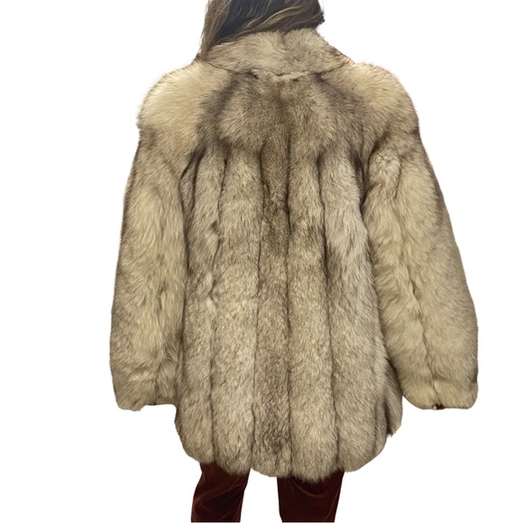 Saga Fox Fur Coat - Picture 3 of 4